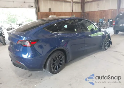 2023 Tesla Model Y Awd/Long Range Dual Motor All-Wheel Drive from USA, damaged, VIN 7SAYGDEE9PF889132
